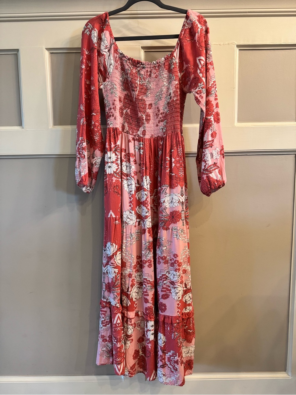Natural Life Red Floral Smocked Maxi Dress Size L in EUC